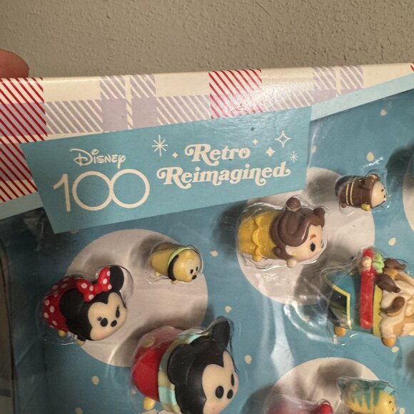 Disney 100 Years of Wonder Retro Reimagined Holiday Tsum Tsum Play Set NWT - Picture 6 of 9